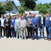 Ehrung für die Mitarbeit in der Bau AG mit Stellv. Schulleiter Herr Kühnert. 